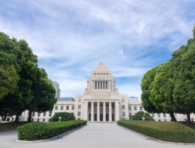 日本国会就“黑金”丑闻通过三项法案